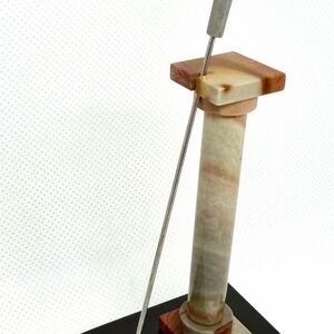 Elegant Golf Sculpture